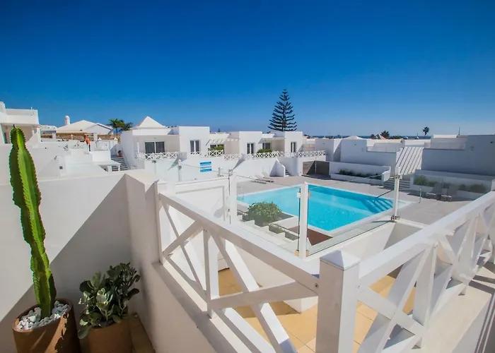 Flower 17 Playa Honda (Lanzarote)